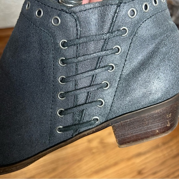 Minnetonka | Brenna Distressed Suede Booties - Picture 15 of 15